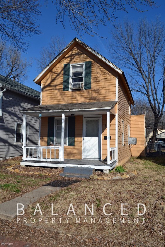 2 br, 1 bath House 506 NE Grattan St House Rental in Topeka, KS