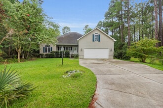 Building Photo - 907 Port Royal Ct