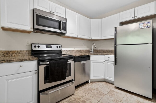 Photo - Simply Beautiful, Spacious 2 Bd/1Bth Condo on 50 acres of parklike setting w/ winding paths!