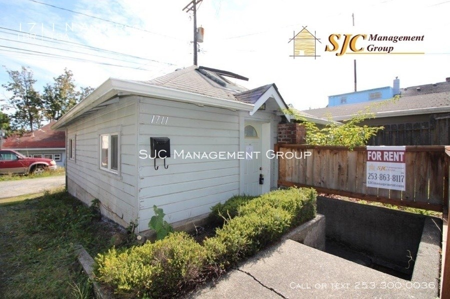 Primary Photo - 1711 N Anderson St