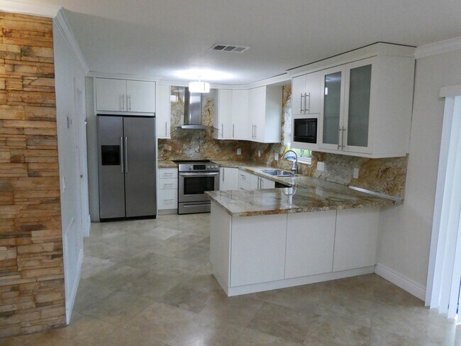 Building Photo - 4971 Ataman St