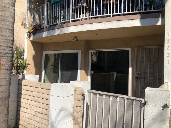 Foto del edificio - Moorpark Apartments