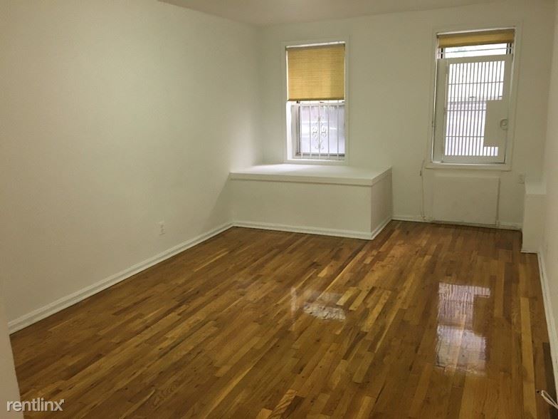 Foto del edificio - 321 E 25th St