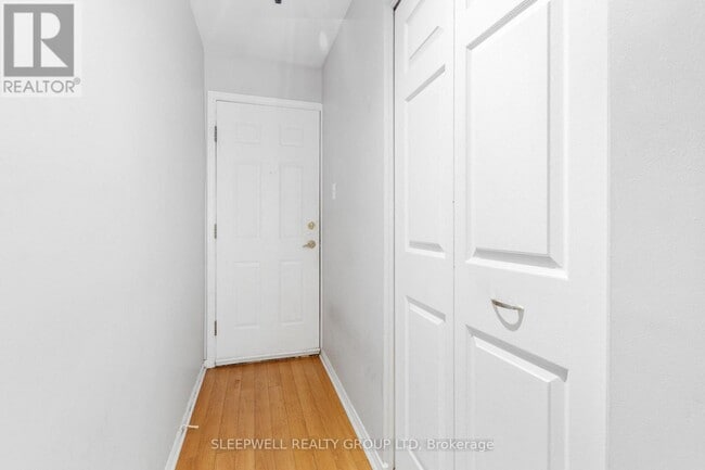 Building Photo - 226 Rue Wilbrod St