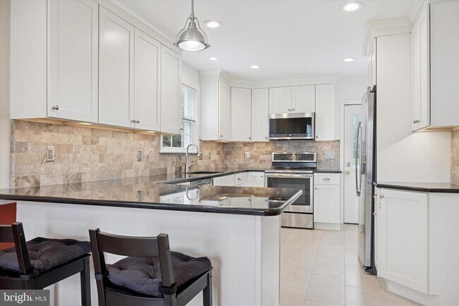 Foto del edificio - 116 Walnut Hill Ln
