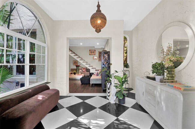 Foto del edificio - 1036 Euclid Ave