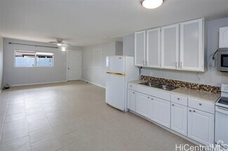 Building Photo - 1365 Kuahaka St