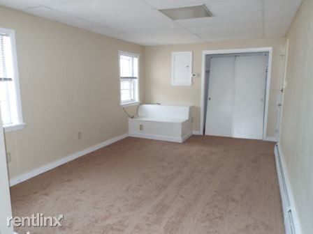 Foto del edificio - 1 br, 1 bath Apartment - 8 S Barbara St Apt 5