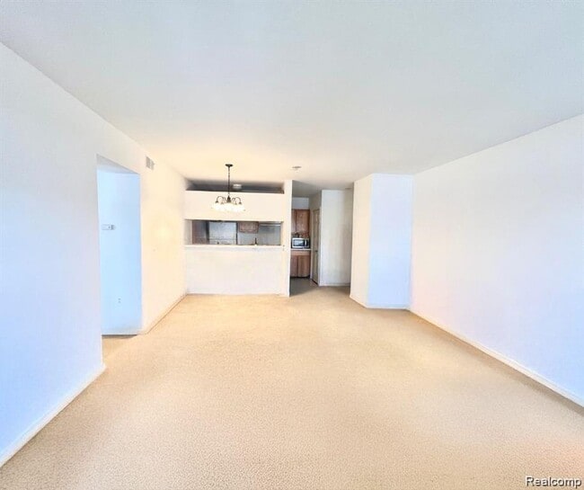 Building Photo - 2664 S Knightsbridge Cir