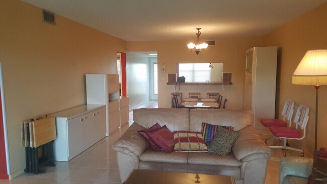 Building Photo - 3305 Aruba Way