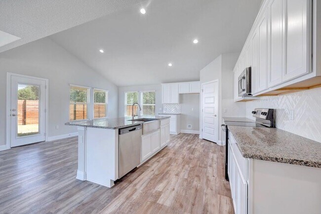Building Photo - 2105 Valley Forge Cove