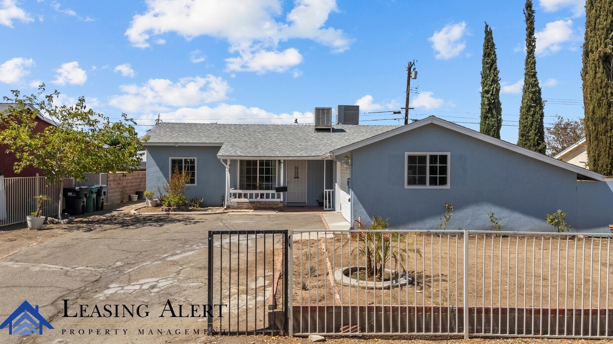 Primary Photo - 38657 Landon Ave
