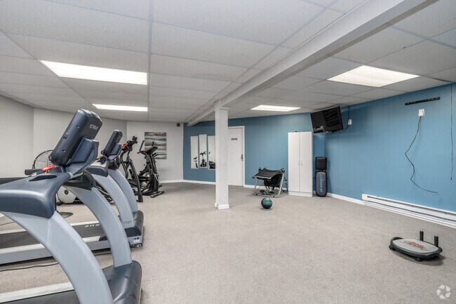 Interior Photo - Clarendon Heights