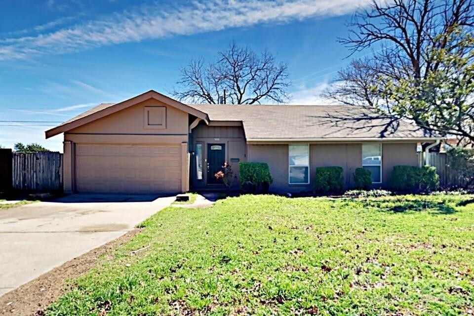 Primary Photo - 3408 Rollingridge Cir
