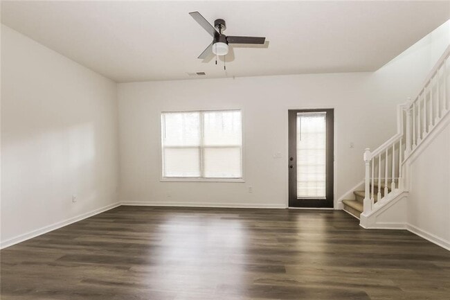 Building Photo - 2555 Flat Shoals Rd