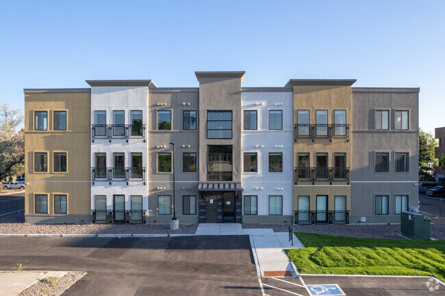 Building Photo - 10020 E Girard Ave
