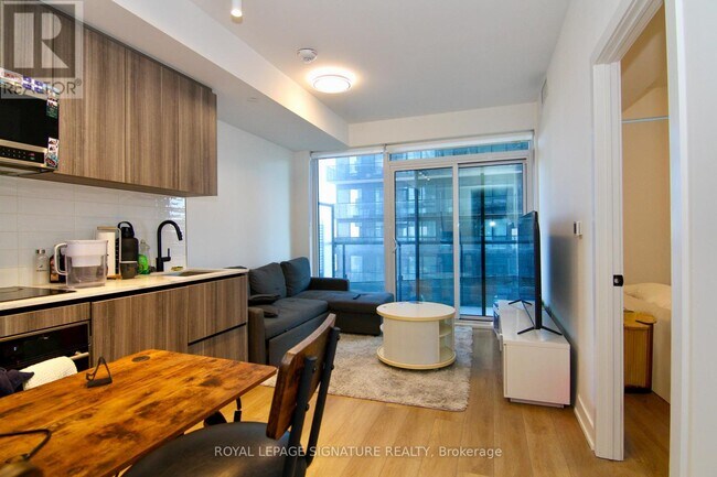 Photo du bâtiment - 117 Broadway Ave