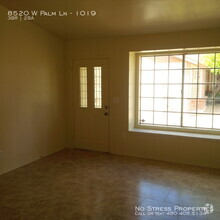 Building Photo - 8520 W Palm Ln