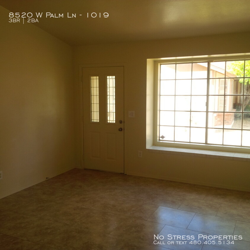Primary Photo - 8520 W Palm Ln