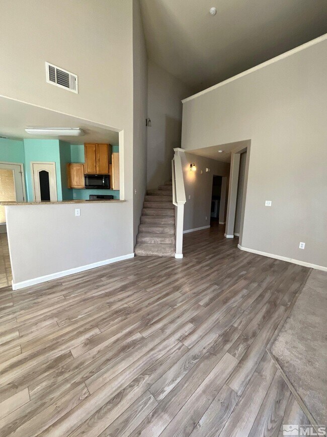 Foto del edificio - 1325 S Meadows Pkwy
