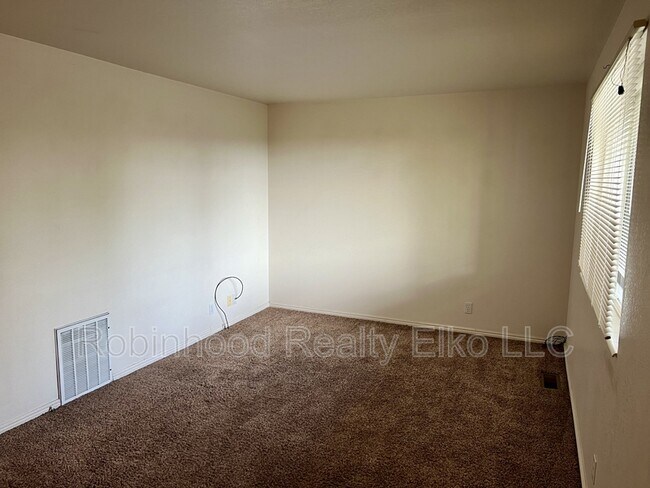 Building Photo - 315 Spring Creek Pkwy