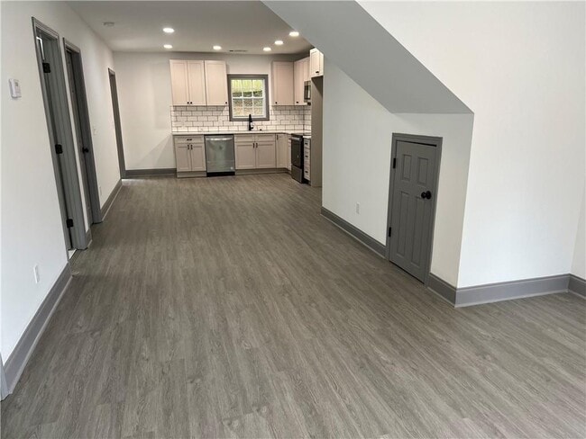 Foto del edificio - 221 Stafford St NW