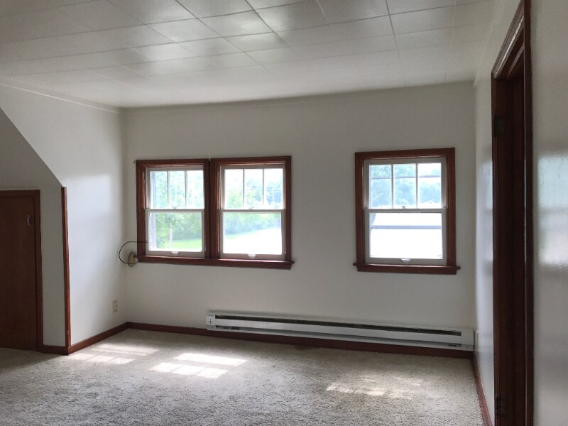 212 5th Ave SW Unit 1, Valley City, ND 58072 Room for Rent in Valley