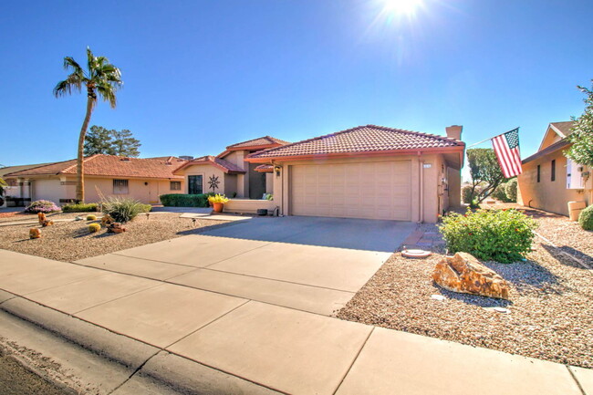 Building Photo - 14743 W Yosemite Dr