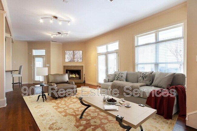 Foto del edificio - 137 Harbor Point Ln