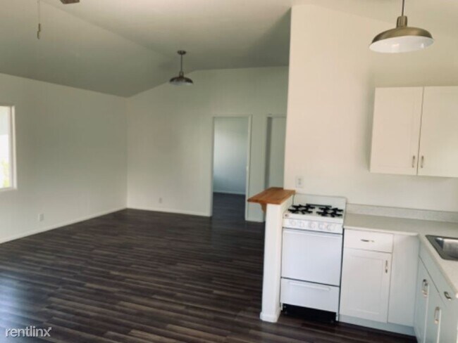 Building Photo - 76-6168-6168 Plumeria Rd
