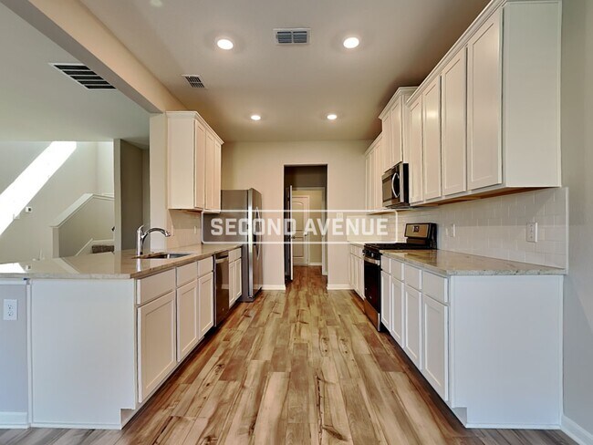 Building Photo - 2013 Jeanine DR