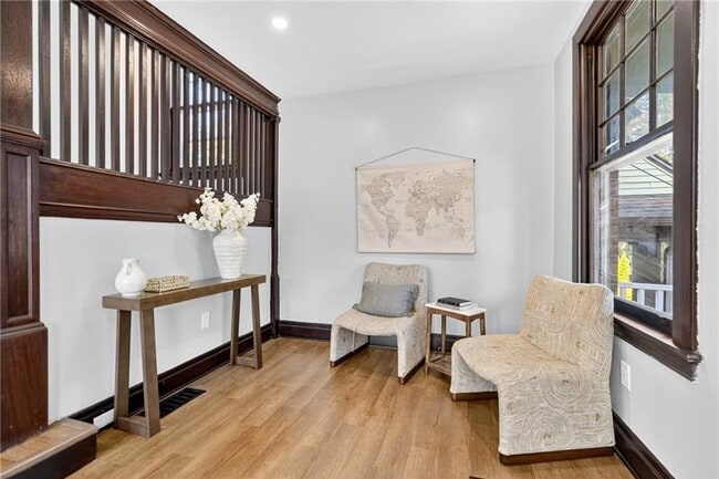 Building Photo - 3963 Brighton Rd