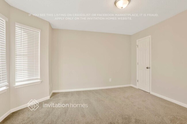 Foto del edificio - 6032 Hitt Lake Trail