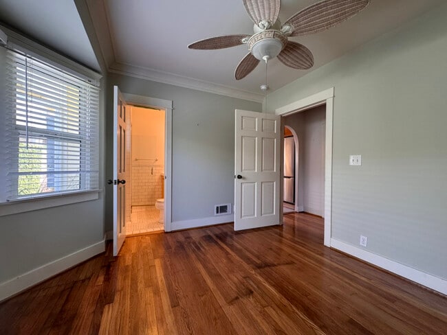 Building Photo - 815 Orange Grove Pl