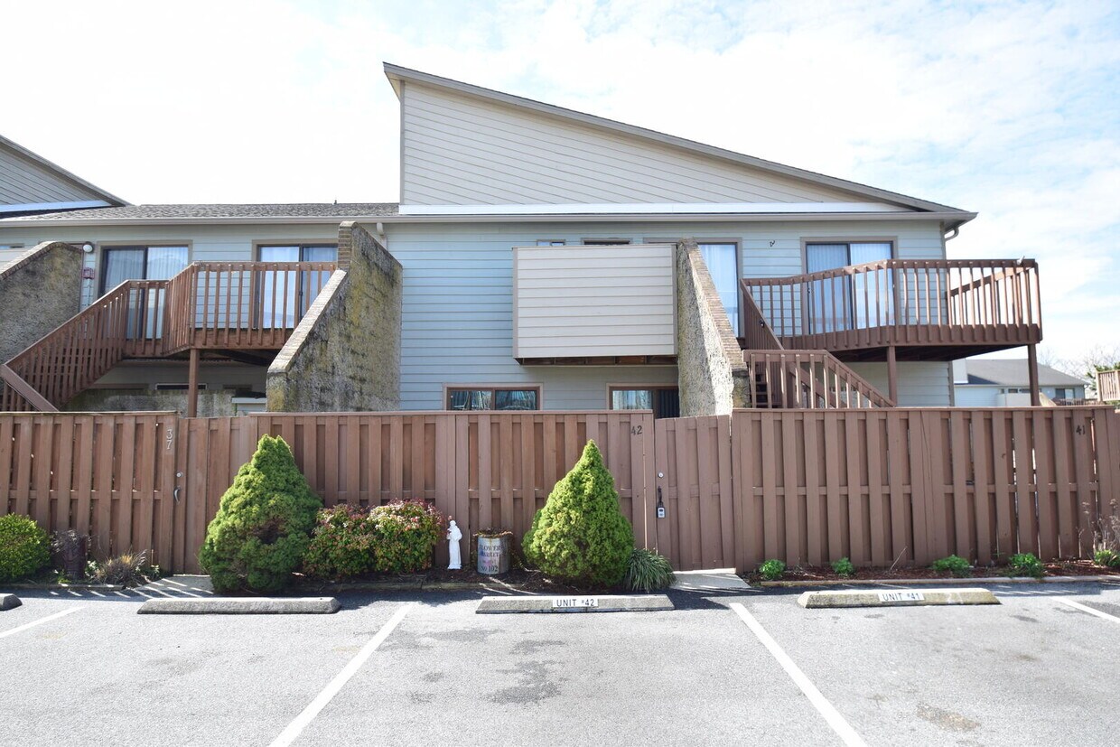 108 120th St Unit Club Ocean Villas I 42, Ocean City, MD 21842 Condo