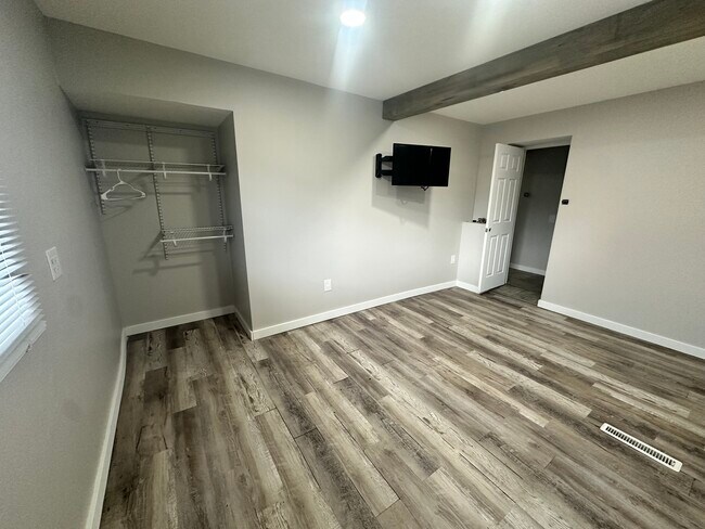 Building Photo - 47 W Bridge St