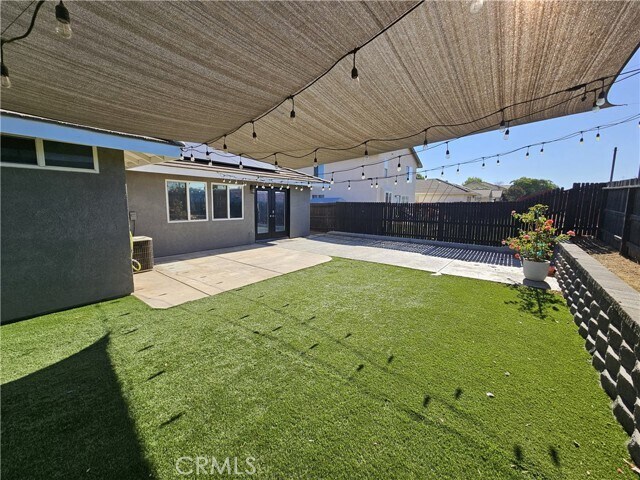 Foto del edificio - 525 Cedar View Dr