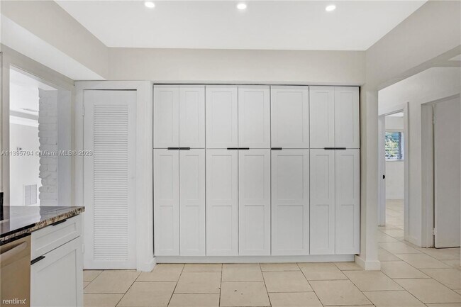 Foto del edificio - 4 br, 3 bath House - 50 NE 132nd Ter