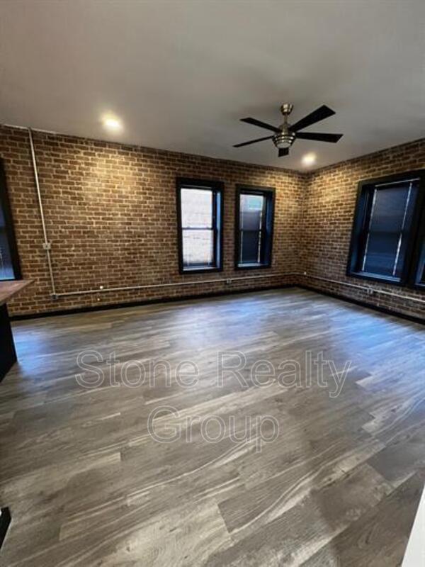 Foto del edificio - 2170 N 13th St