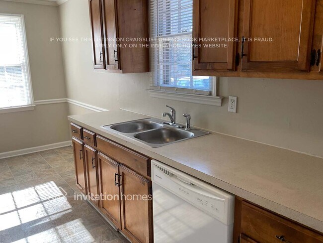 Foto del edificio - 5112 Shady Grove Ln