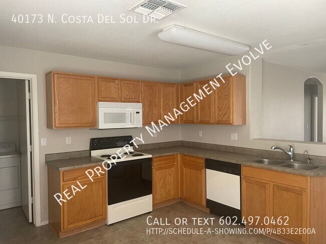 Building Photo - COME TOUR TODAY!