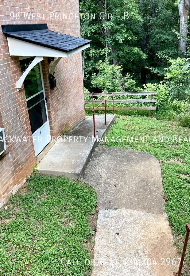 Foto del edificio - 96 W Princeton Cir Cir