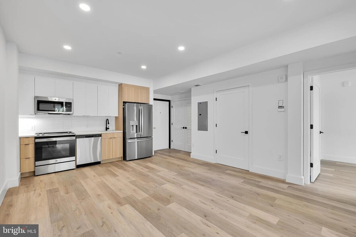 Primary Photo - 14 P St NW