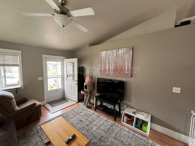 Foto del edificio - 4015 Berwick Ln