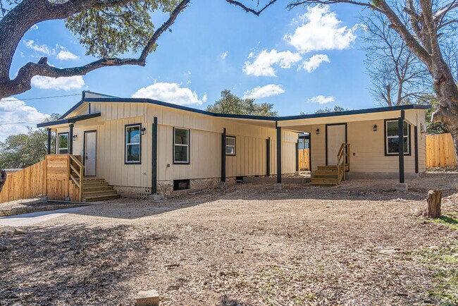 Foto del edificio - 474 Ridge Haven St