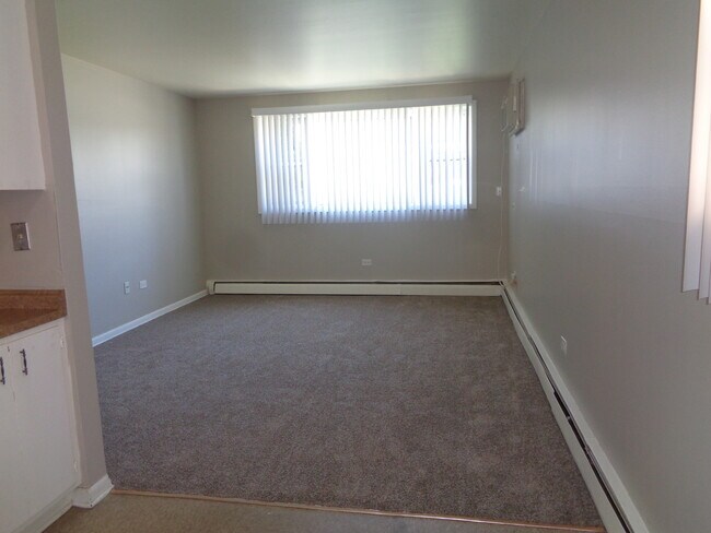 Building Photo - 9409 S 79th Ct