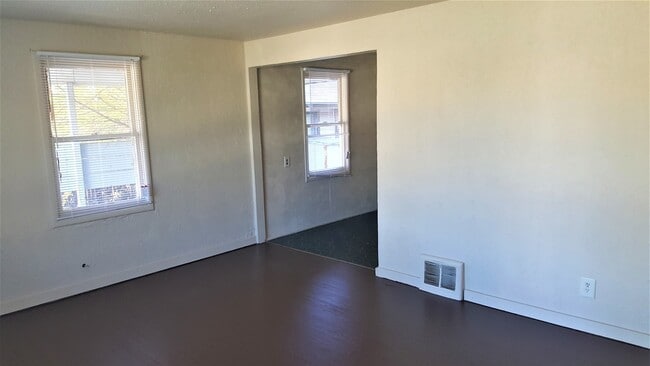 Building Photo - Perfect 2 bed bungalow