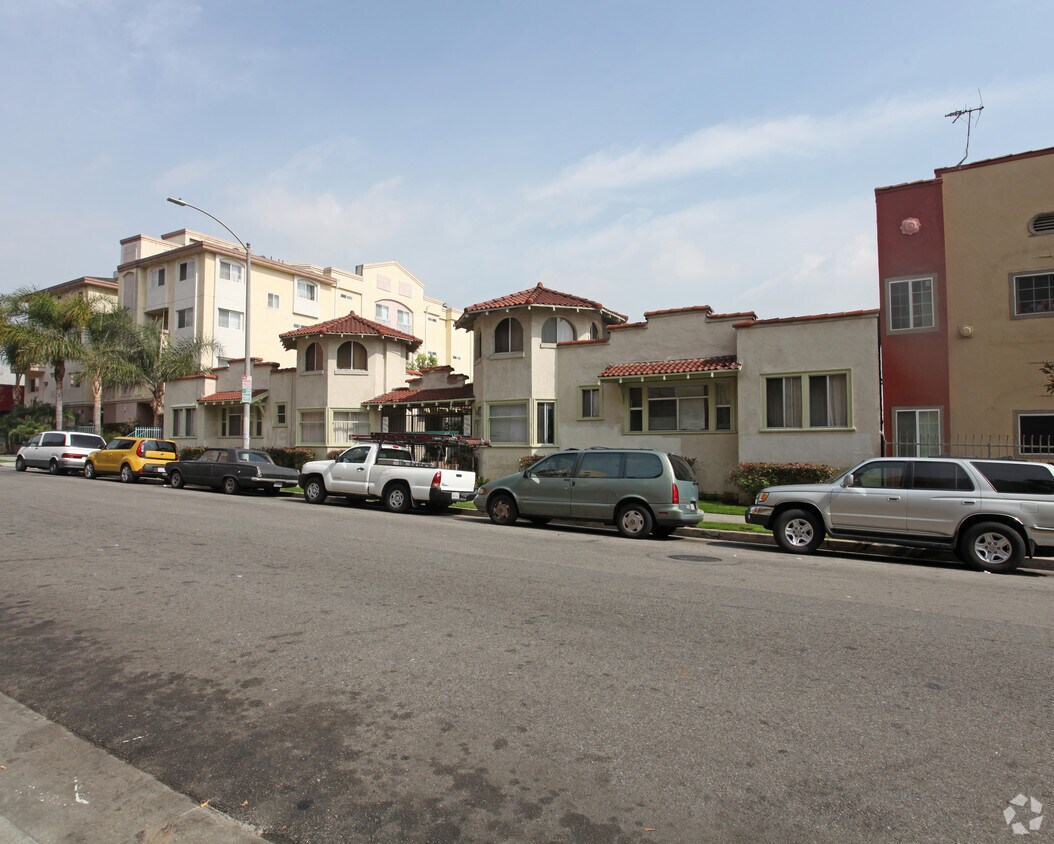Primary Photo - 724-732 Carondelet St