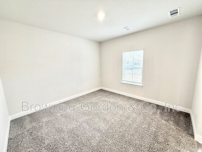 Building Photo - 7118 Evans Hl Wy