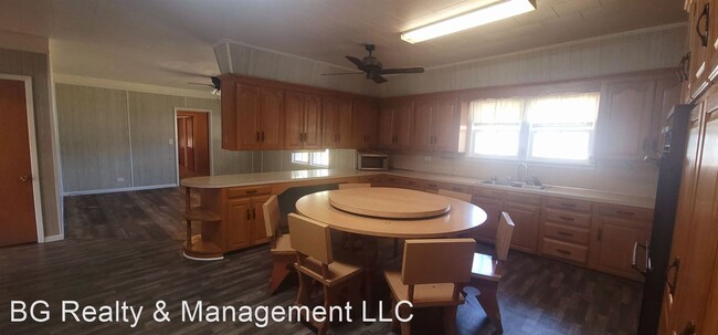 Building Photo - 3 br, 2 bath House - 610 McKinley Street